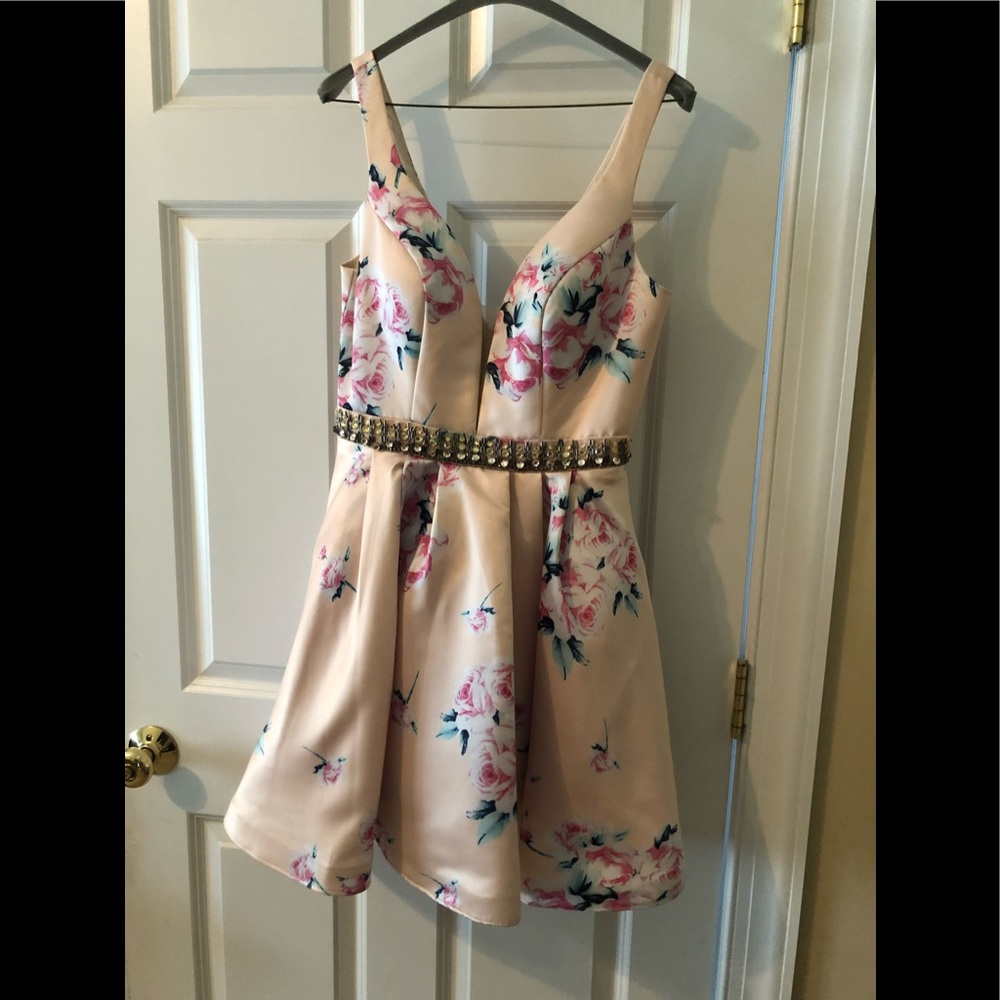 Junior’s Prom dress